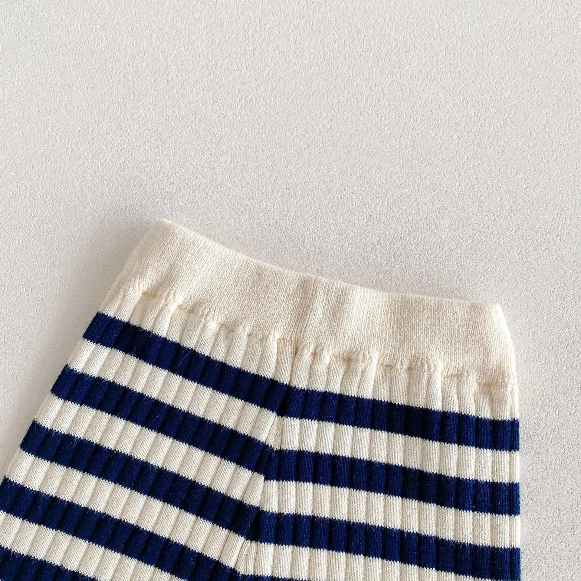 חליפת פסים אלגנט- קוני